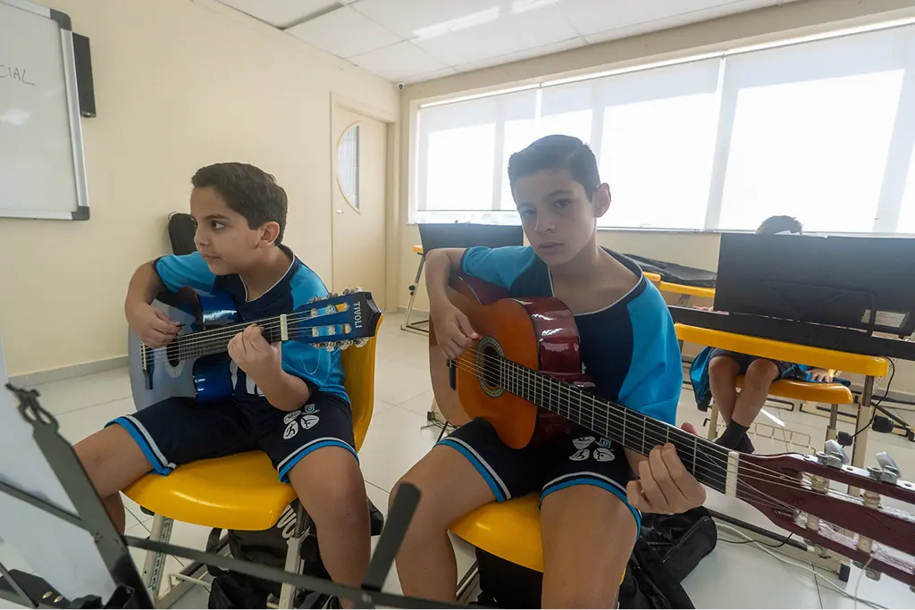 Colegio Heitor Villa Lobos  (103)